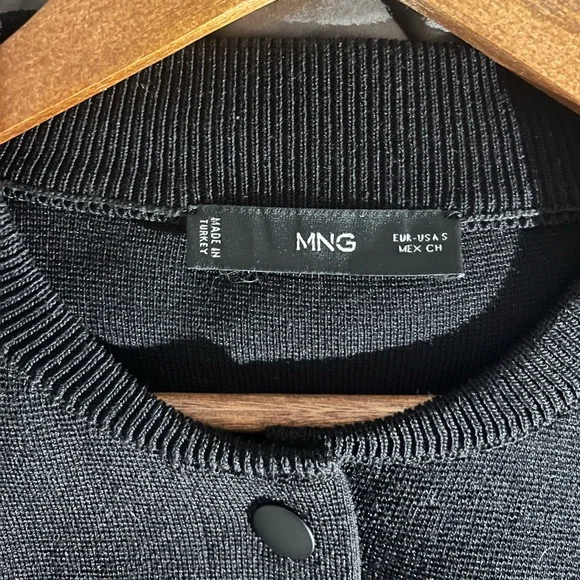 Knit Bomber - Picture 2 of 3